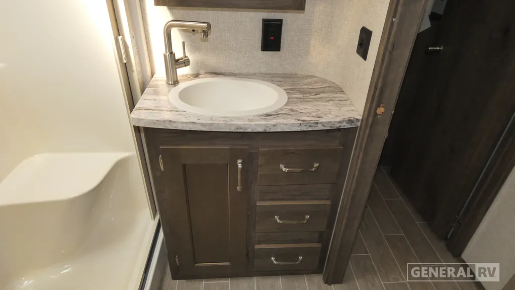 2020 Keystone Montana High Country 385BR, Photos photo 18