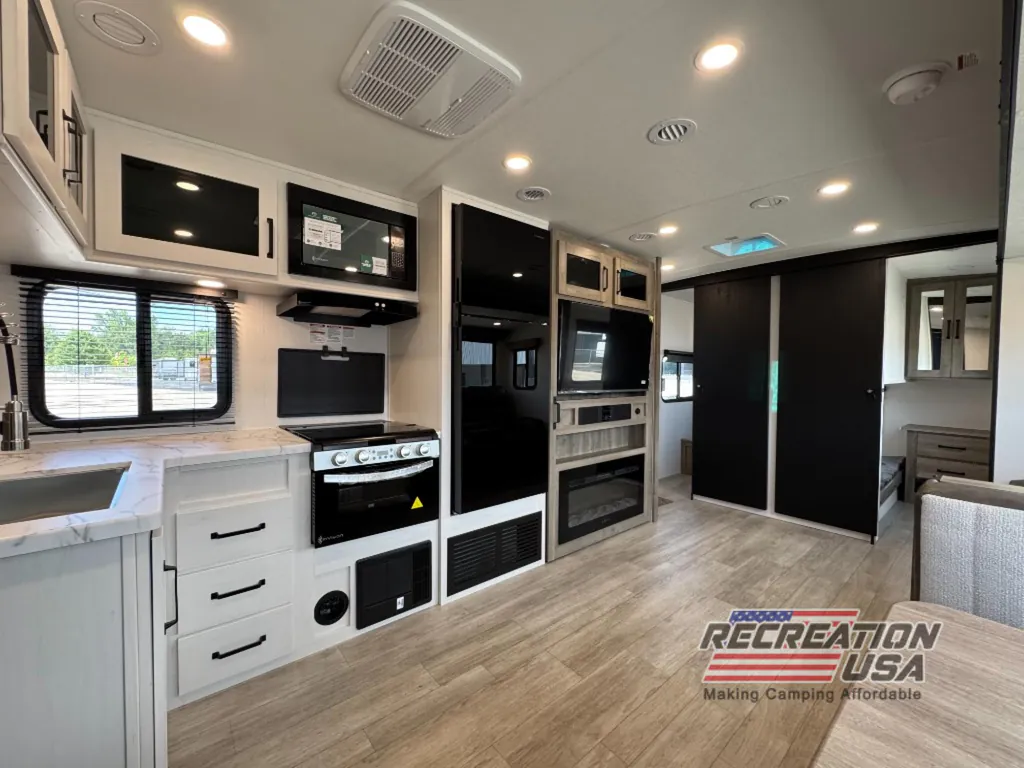 2026 Forest River Solaire 3150TBSS, Photos photo 26