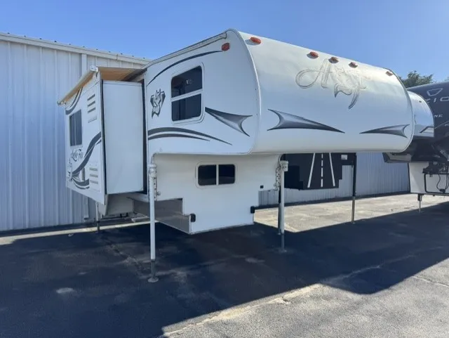 2014 Arctic Fox ARCTIC FOX 990 - Photo 2