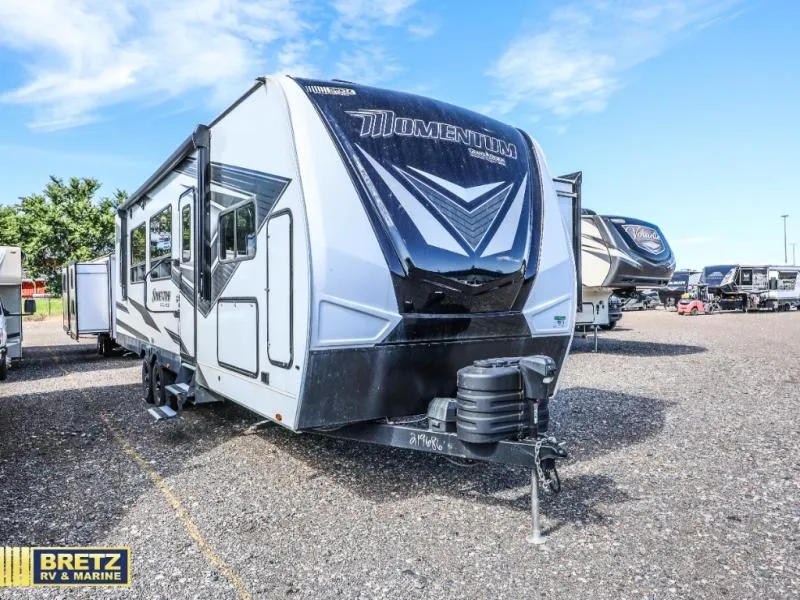 2023 Grand Design Momentum G-Class 28G - Photo 2