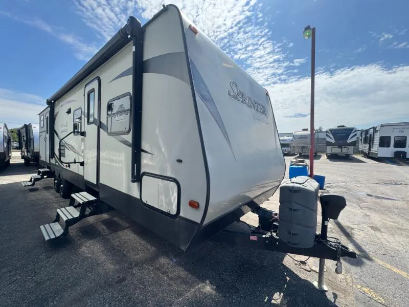 2016 Keystone Sprinter 313BHS - Photo 2