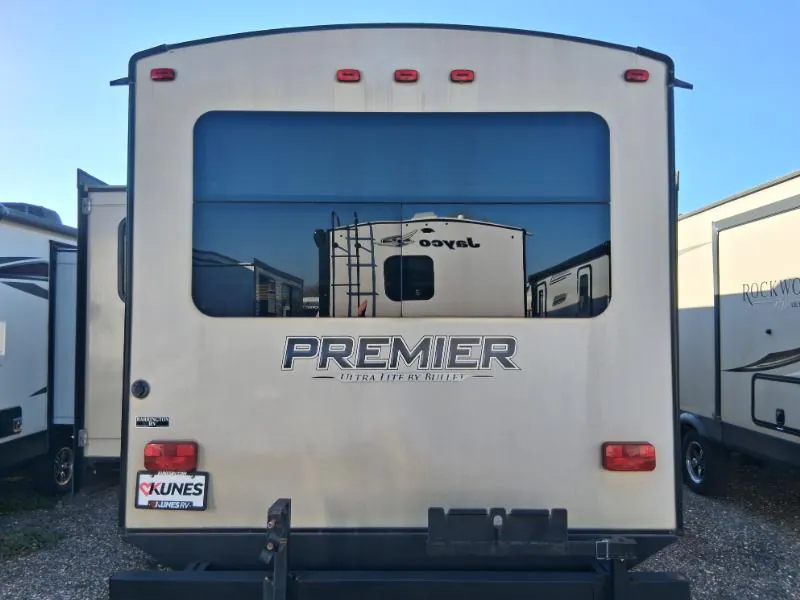2018 Keystone Premier 30RIPR, Photos photo 34