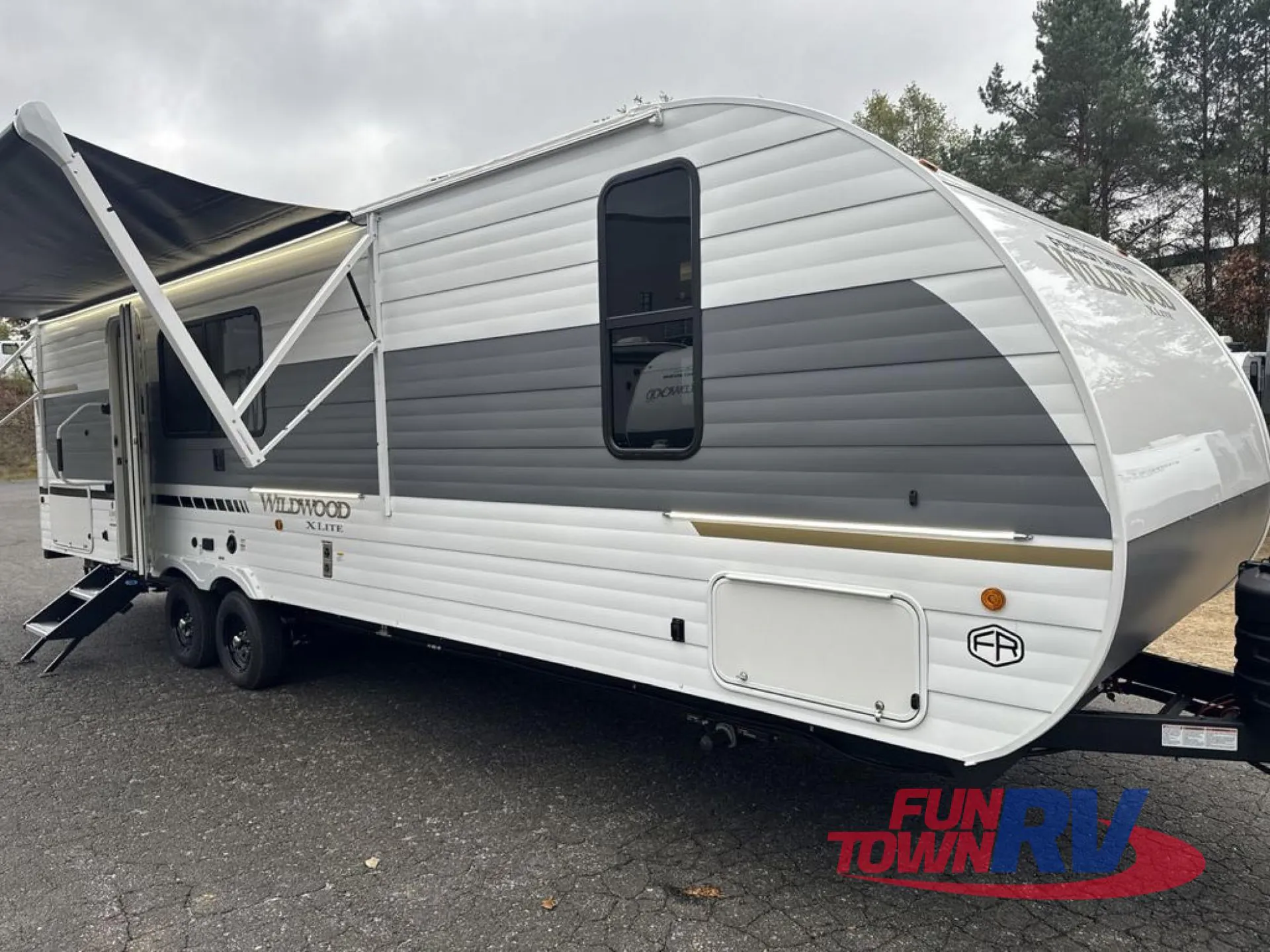 2026 Forest River Wildwood X-Lite 26ICE - Photo 3