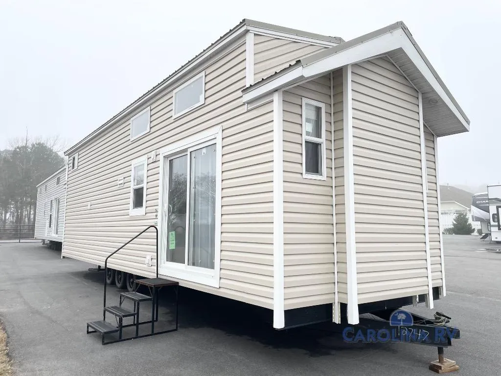 2025 Forest River Quailridge 39FLML - Photo 2