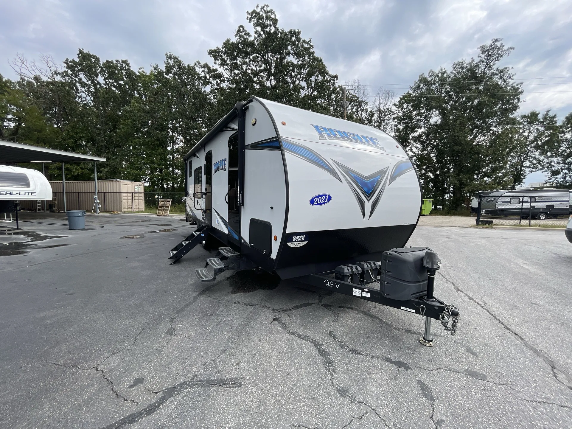 2021 Forest River Vengeance Rogue 25V