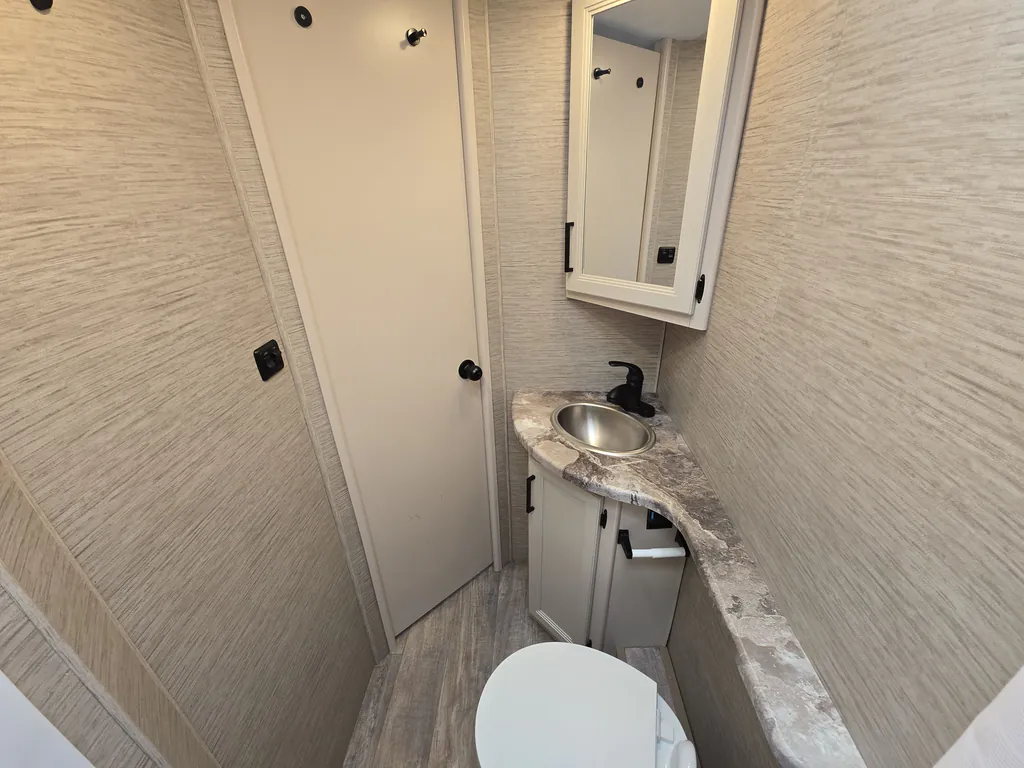 2024 Thor Motor Coach Freedom Elite 22FE, Photos photo 16