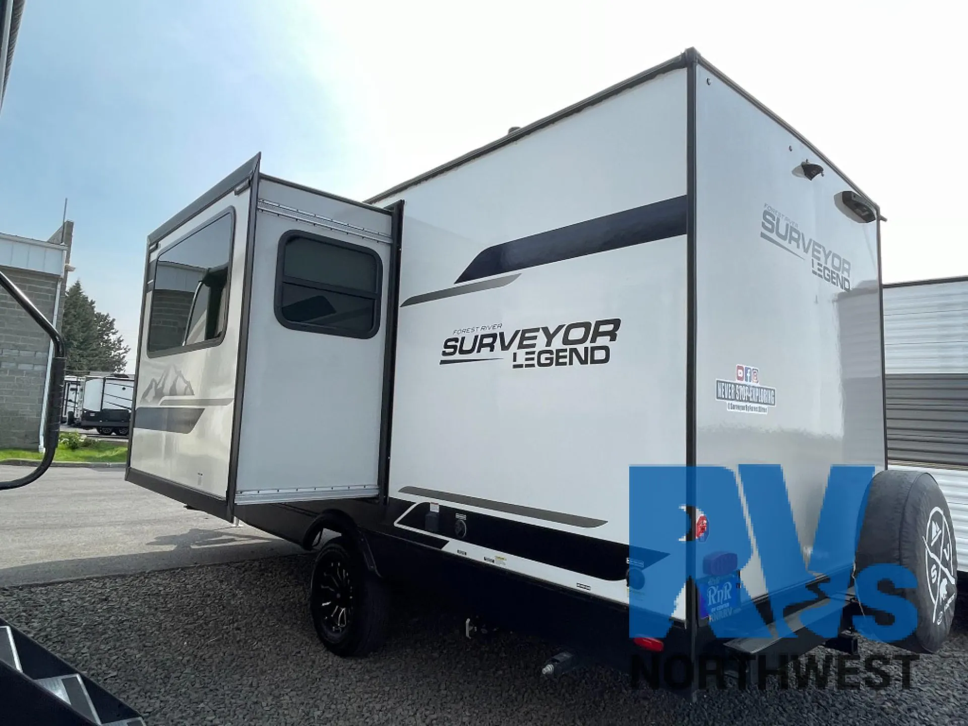 2024 Forest River Surveyor Legend 19SSLE - Photo 4