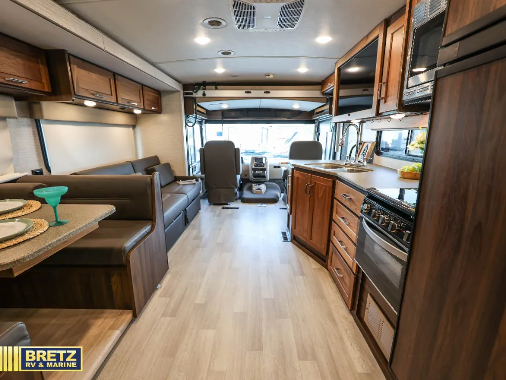 2021 Winnebago Sunstar 32M, Photos photo 12