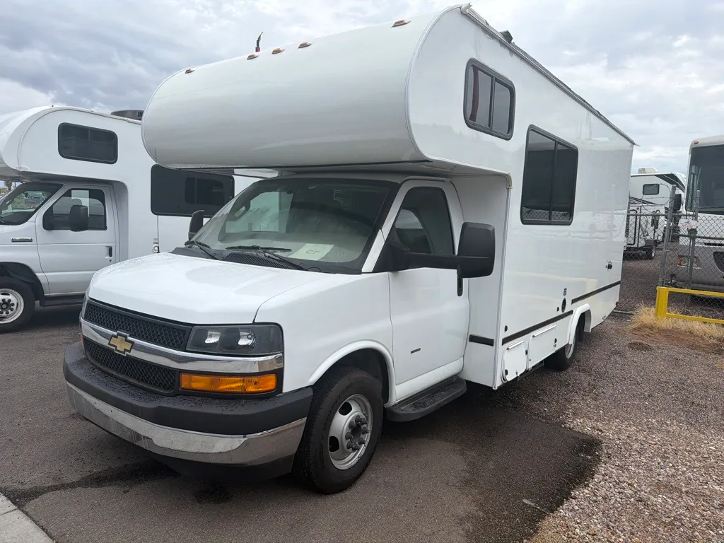 2024 Gulf Stream Conquest 6237LE - Photo 3