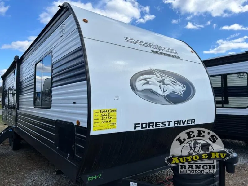 2025 Forest River Cherokee Wolf Den 271RK - Photo 4
