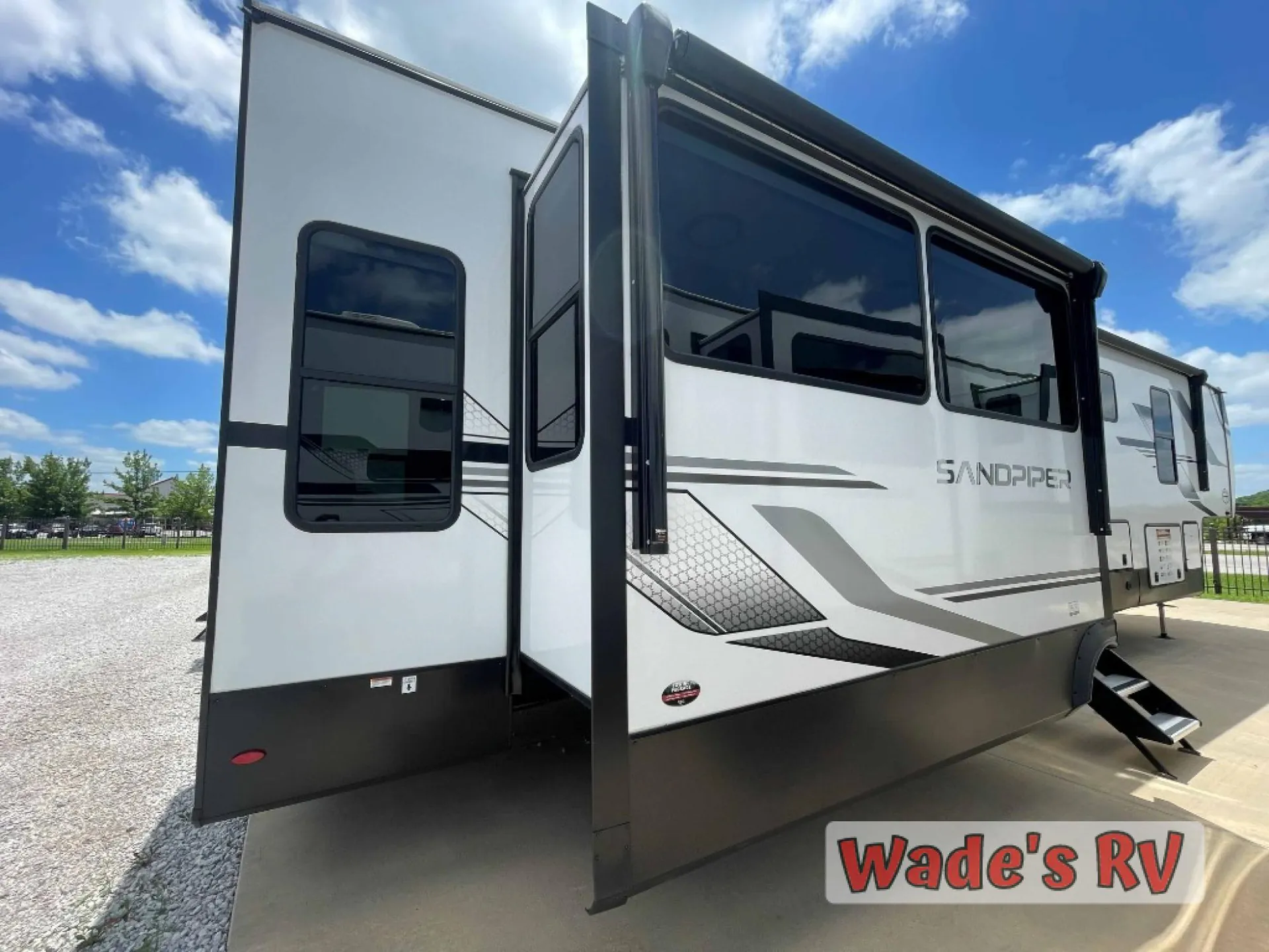2026 Forest River Sandpiper 4003MB - Photo 3