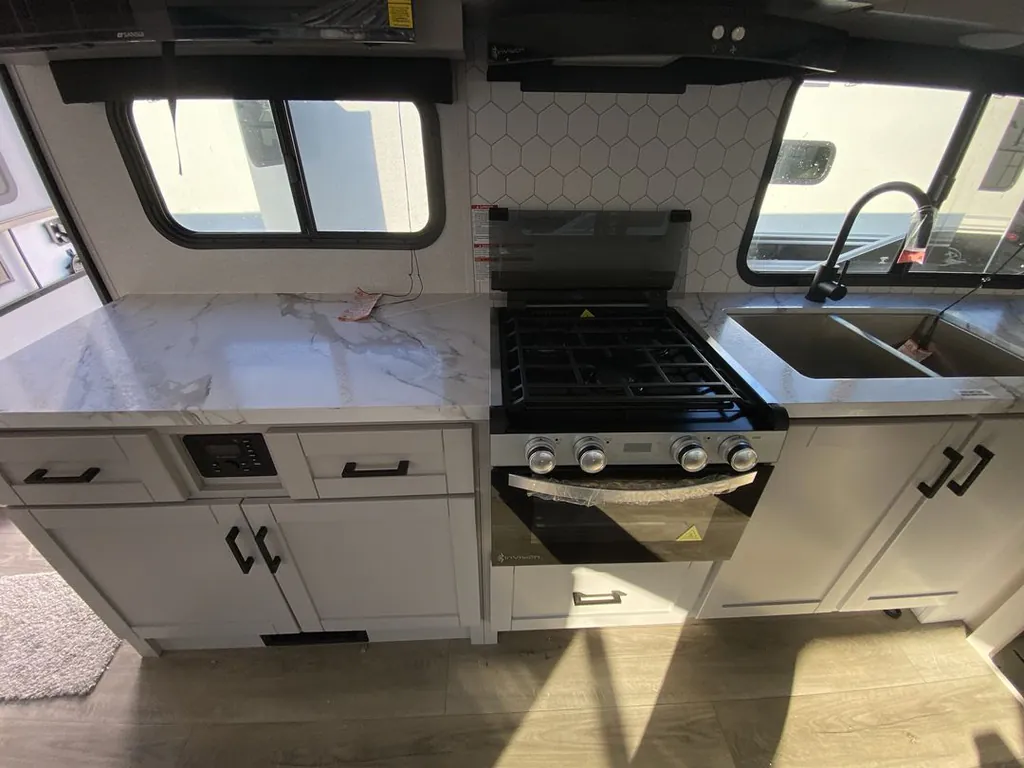 2026 Jayco Jay Feather 29QBH, Photos photo 14