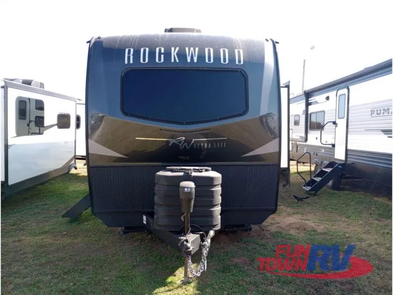 2025 Forest River Rockwood Ultra Lite 2706BH - Photo 3
