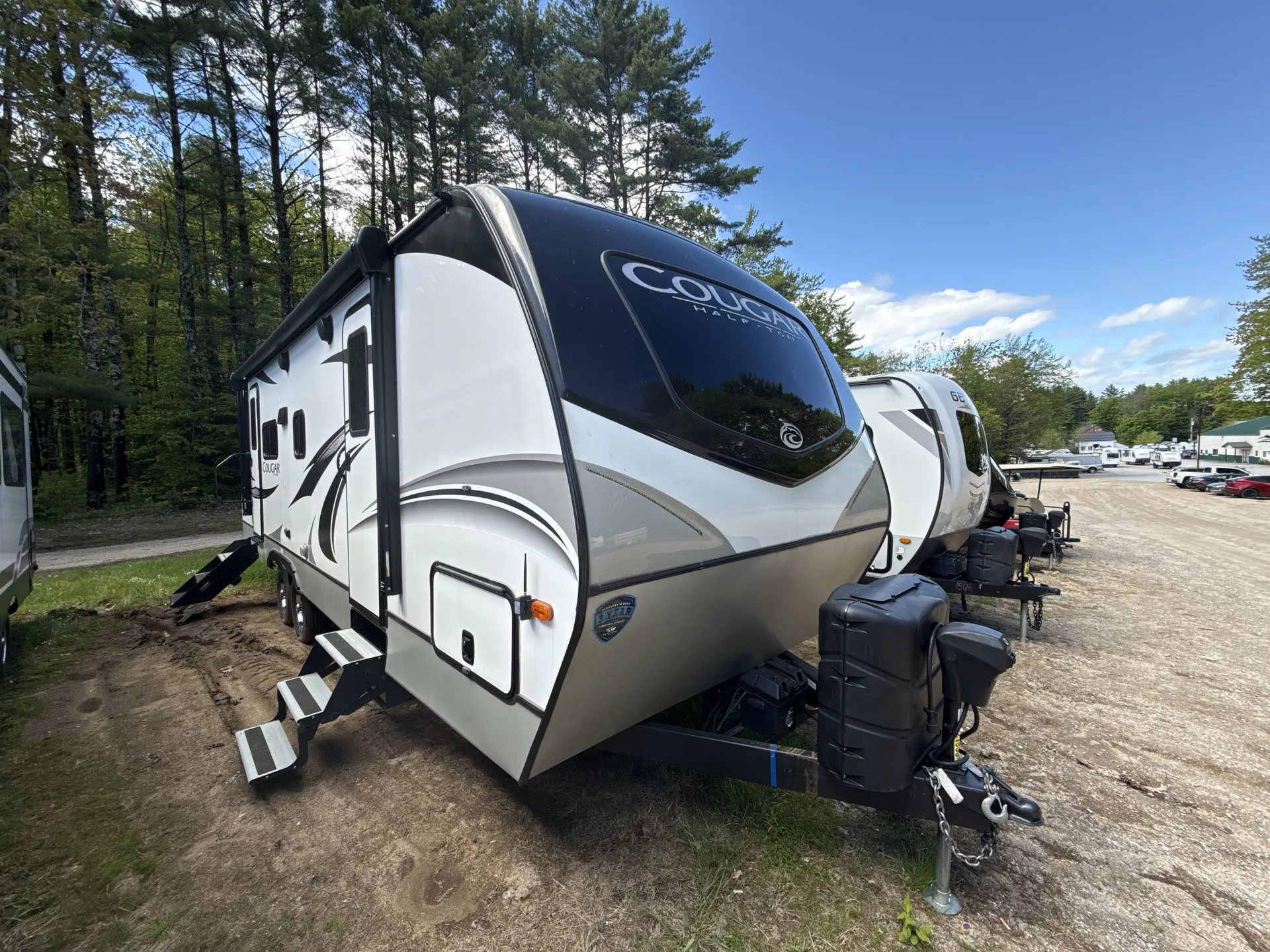 2022 Keystone Cougar Half-Ton 25RDS - Photo 2