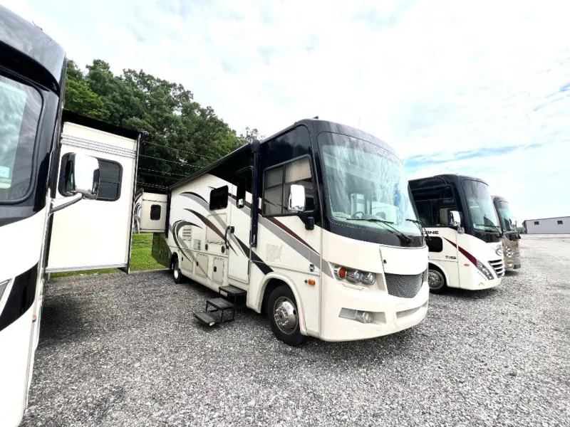 2019 Forest River Georgetown 5 Series 31R5 - Photo 2