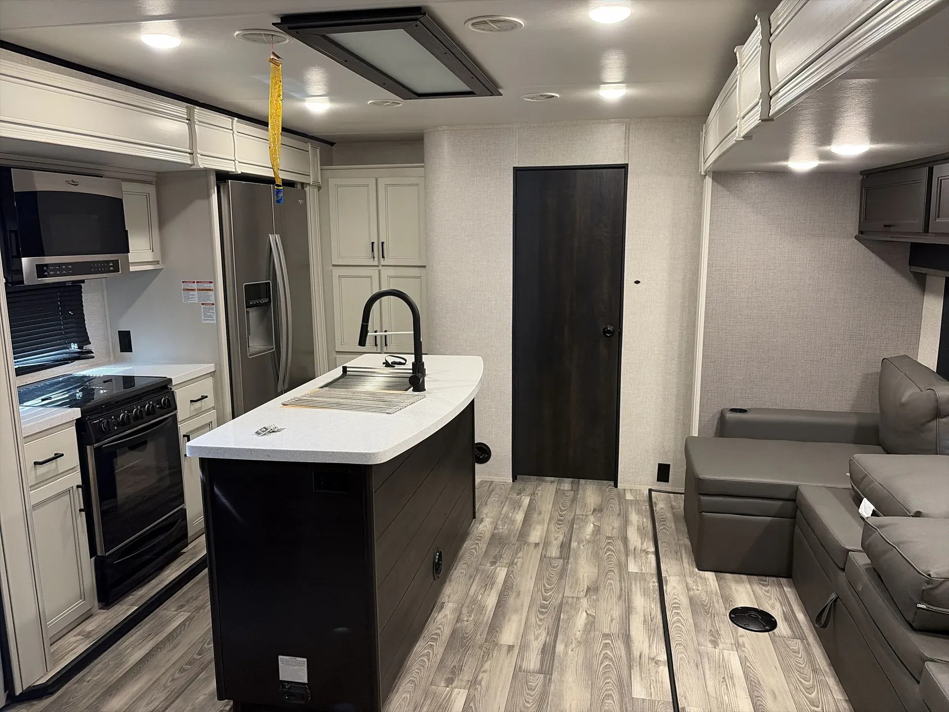 2023 Highland Ridge Open Range 330BHS dealer photo 3 from Camping World