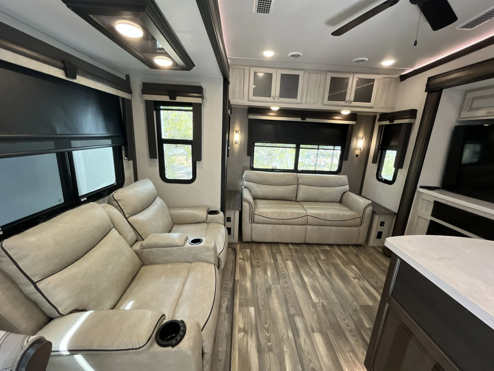 2022 Forest River Cardinal Luxury 320RLX — living area main