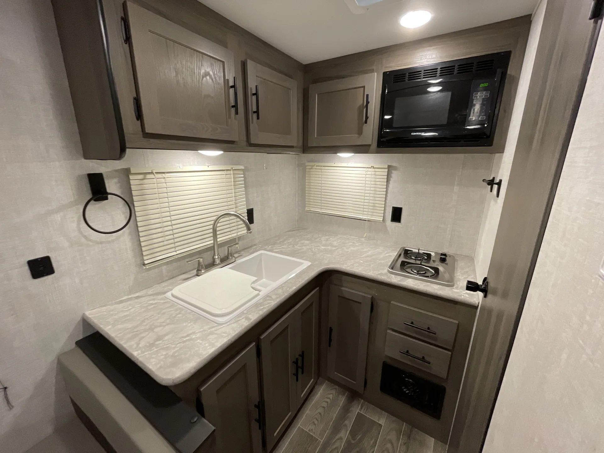 2022 Gulf Stream Ameri-Lite 199RK — living area main
