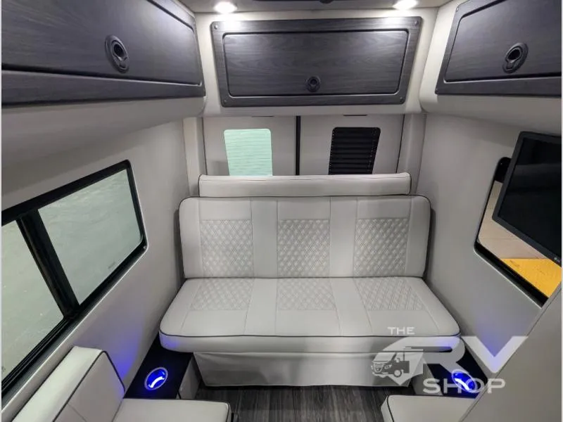 2026 OGV Luxury Coach V-RV 7RLA - Photo 4