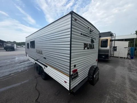 2027 Forest River Palomino Puma 210RKCE-1 - Photo 4