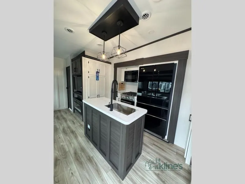 2026 Venture RV SportTrek Touring Edition 354VBH - Photo 2