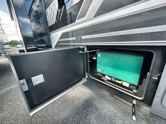 2027 Entegra Coach Accolade 37K, Photos photo 9
