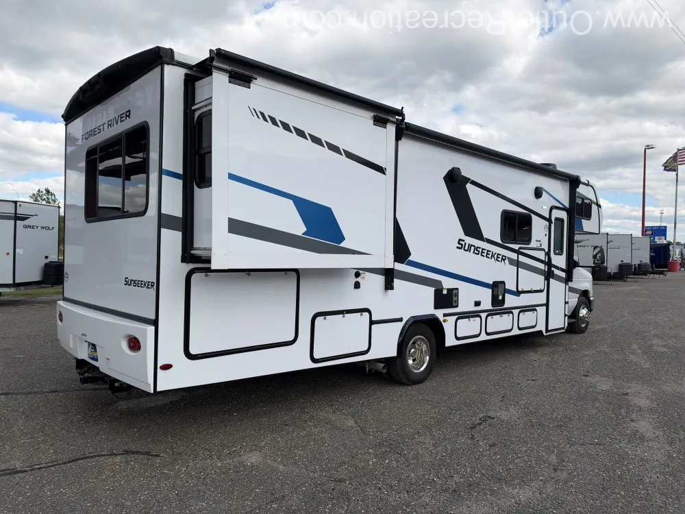 2025 Forest River Sunseeker 3010DS, Photos photo 2