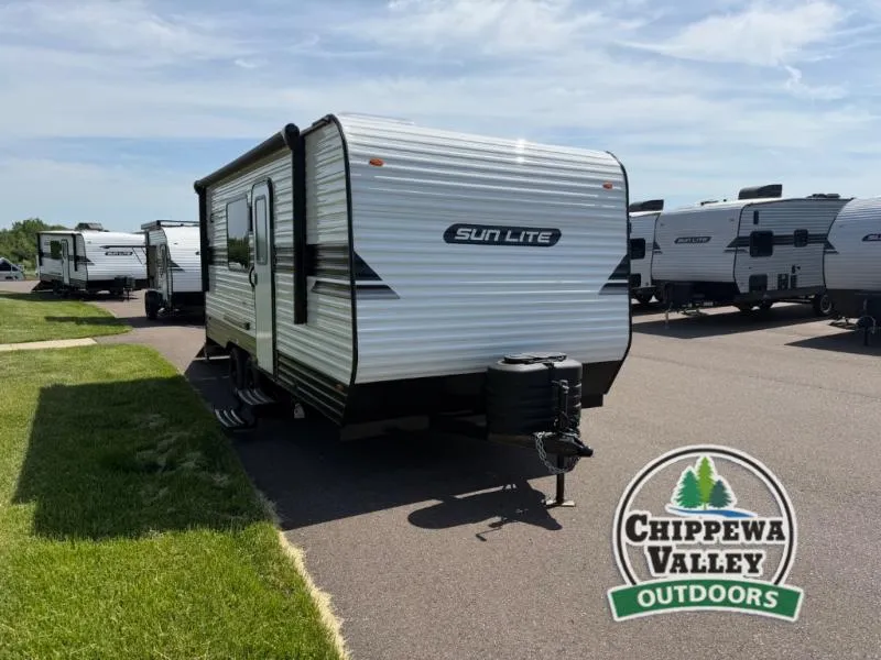 2026 Sunset Park RV Sun Lite 18THX - Main photo