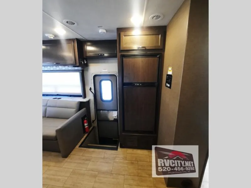 2019 Thor Motor Coach Freedom Traveler A30 - Photo 4