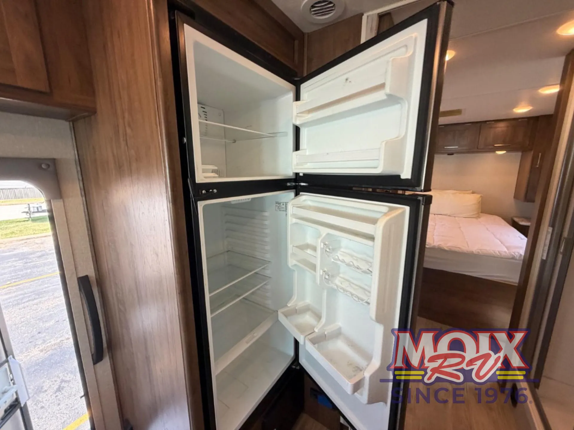 2020 Coachmen Pursuit 27XPS - Photo 4