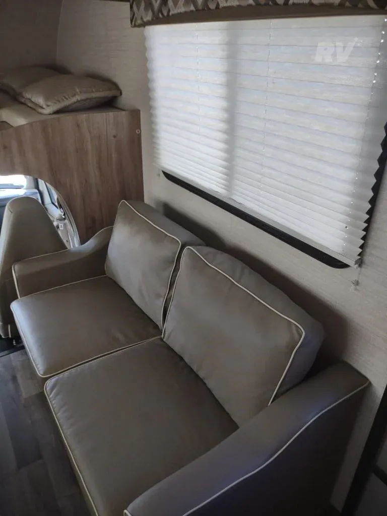 2019 Fleetwood Pace Arrow LXE 38F, Photos photo 9