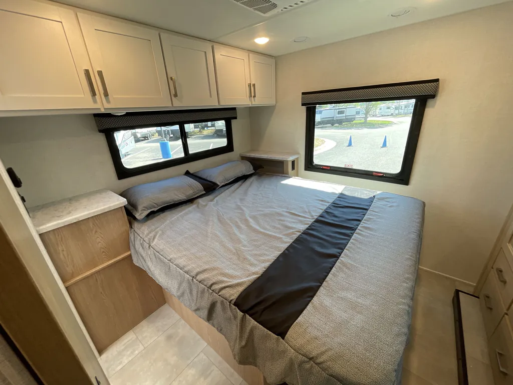 2026 Thor Motor Coach Freedom Elite 31FE, Photos photo 15