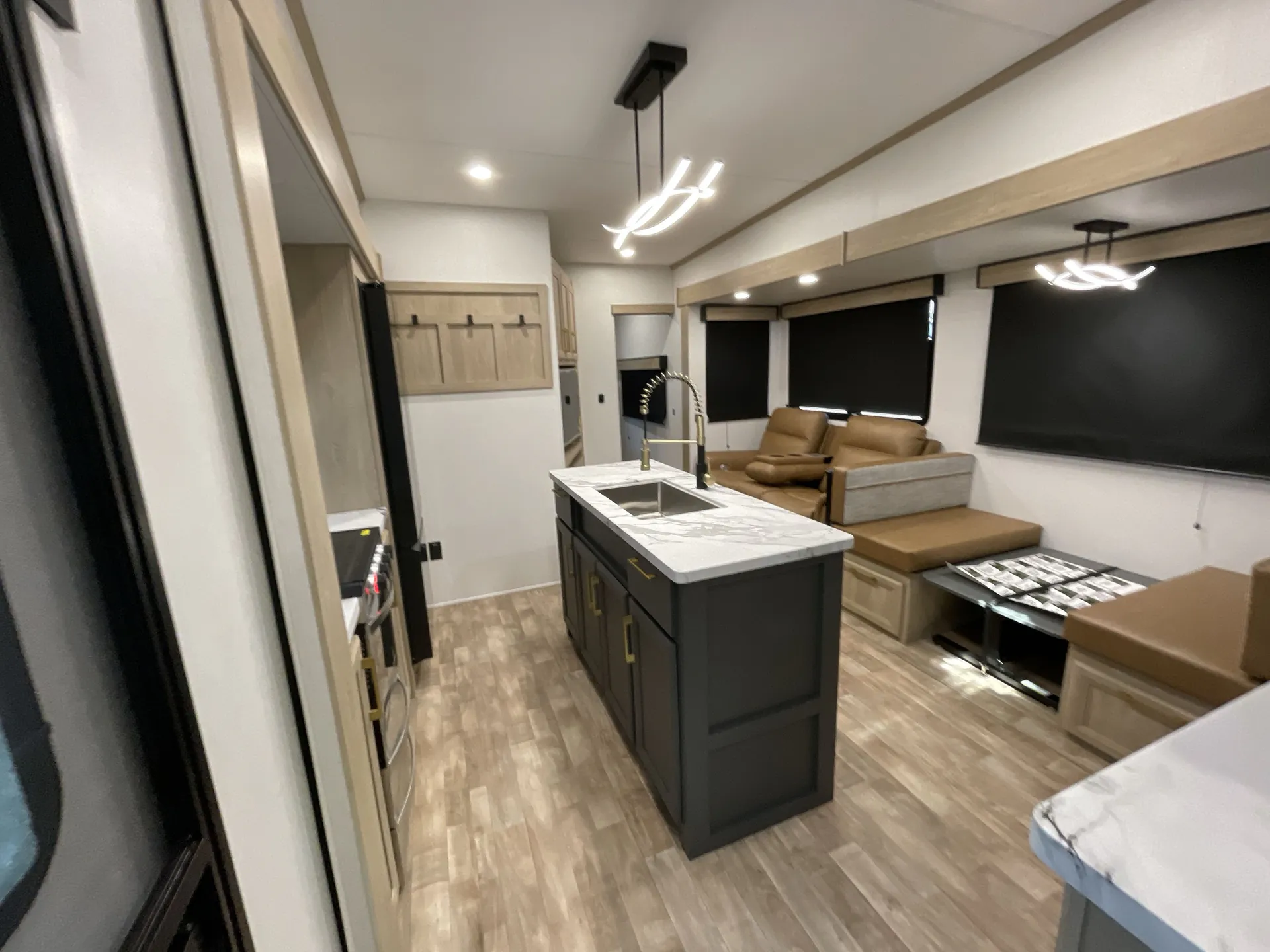 2026 k-z rv Ridgeway 35BH - Photo 3