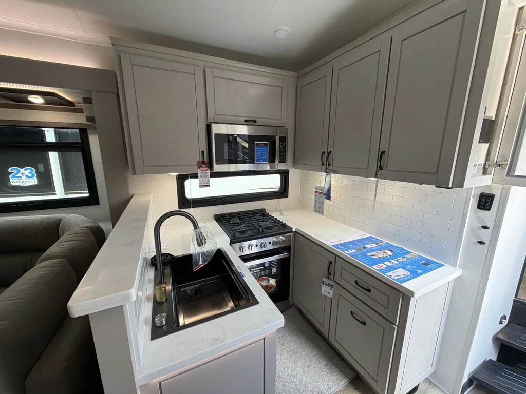 2026 Jayco North Point 395DSDB, Photos photo 4