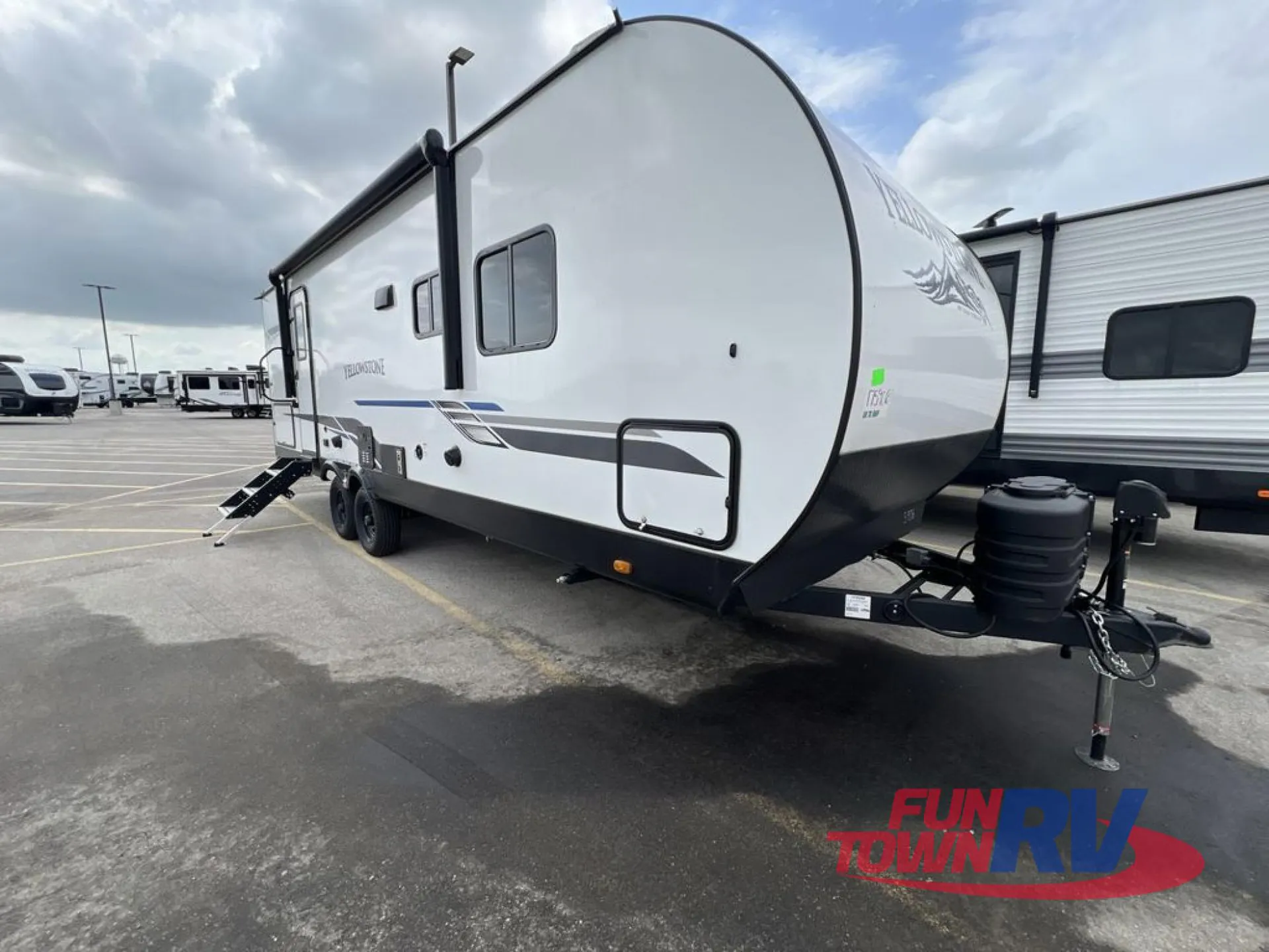 2025 Gulf Stream RV Yellowstone Ranch Edition 26RBS - Photo 3