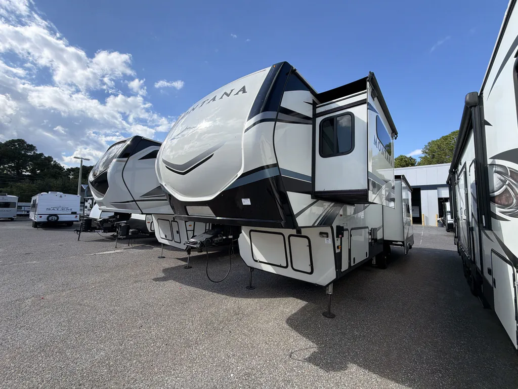 2021 Keystone Montana 3231CK, Photos photo 5