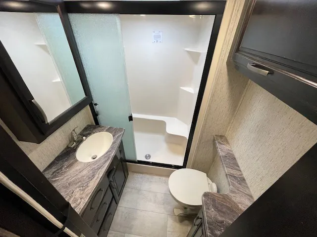 2018 Grand Design Momentum 376TH, Photos photo 33