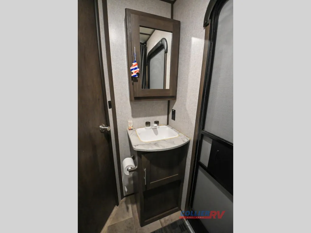 2021 Dutchmen Coleman Lantern 263BH, Photos photo 19