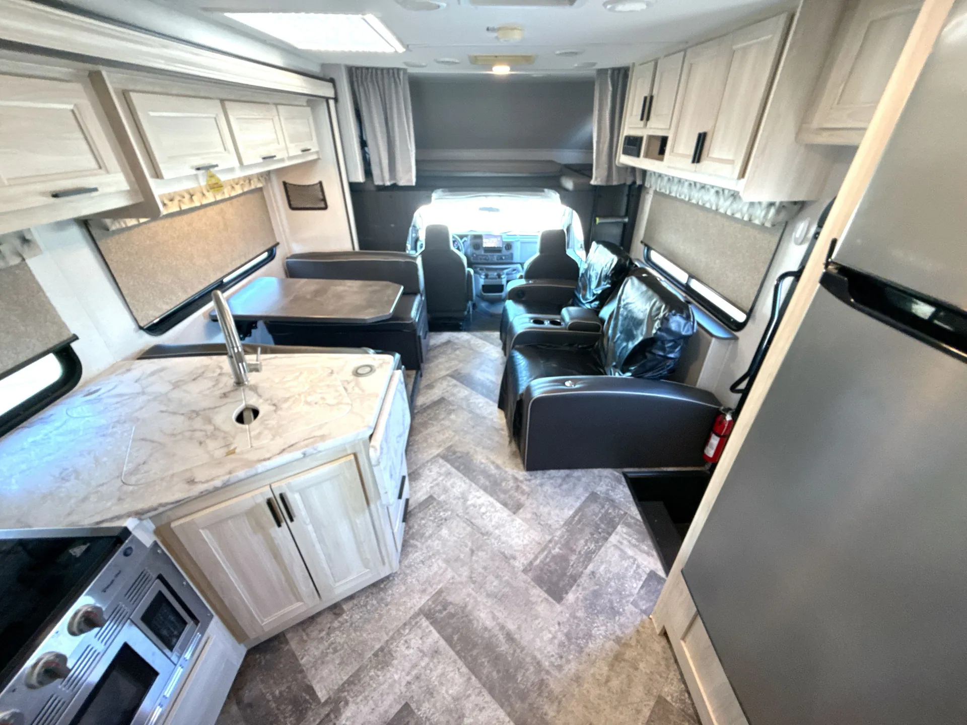 2021 Forest River Sunseeker 3270S - Photo 4