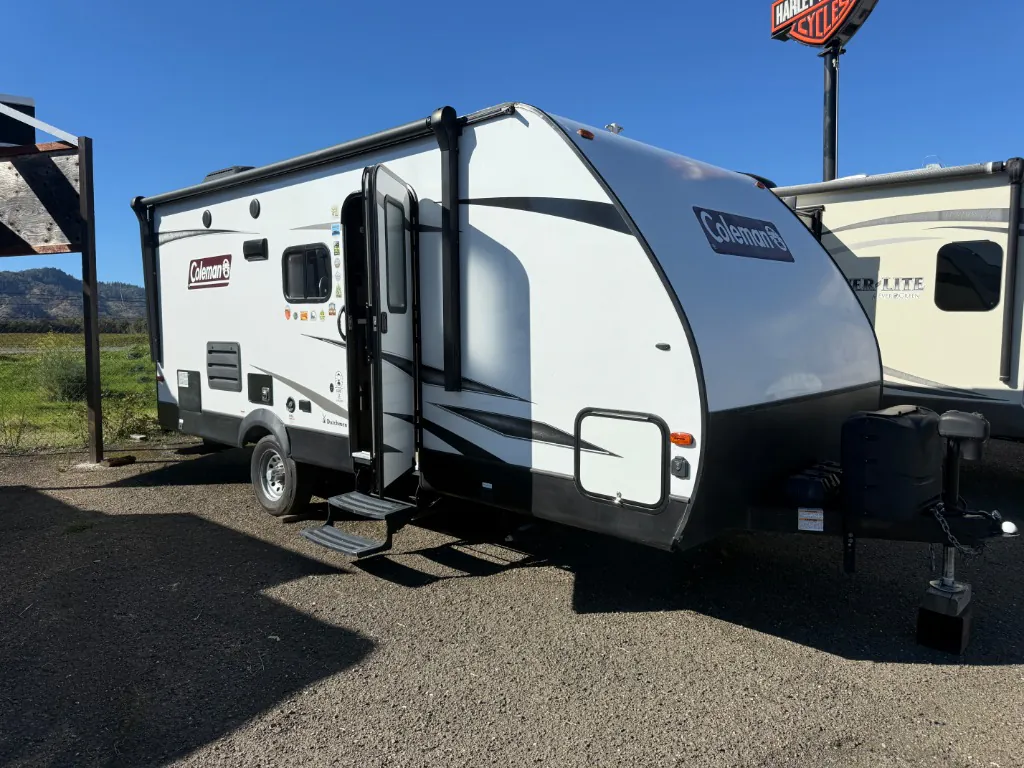 2021 Dutchmen Coleman Light LX 1855RB - Photo 2