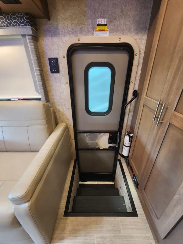 2022 Thor Motor Coach Magnitude Super C XG32, Photos photo 42