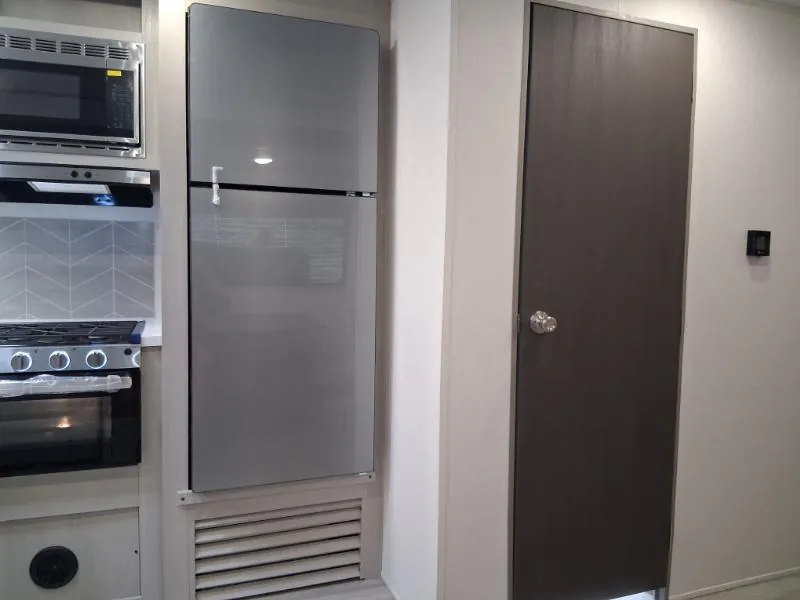 2027 Coachmen Catalina Legacy Edition 333DBDSCK, Photos photo 17