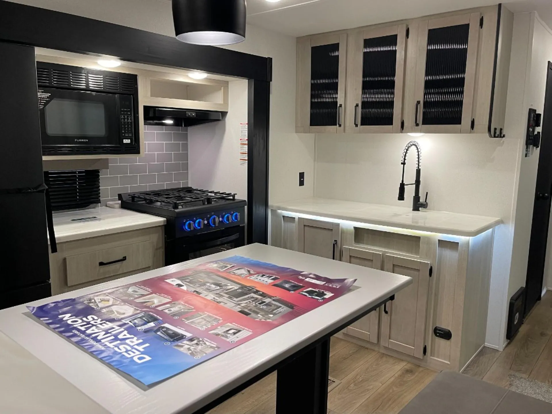 2027 Forest River Puma Vista 38DEN — Photo 6