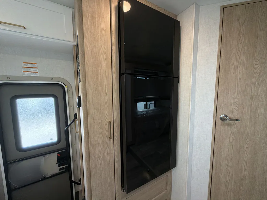 2027 Thor Motor Coach Freedom Elite 31FE, Photos photo 8