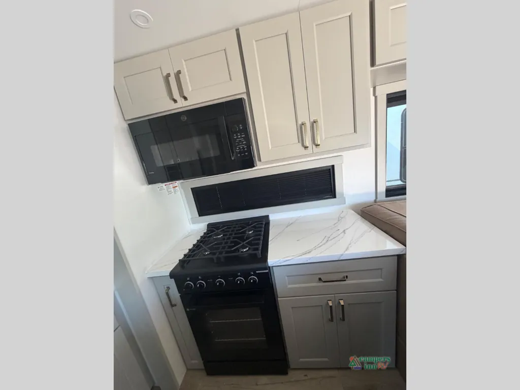 2026 Brinkley Model G 3950, Photos photo 16