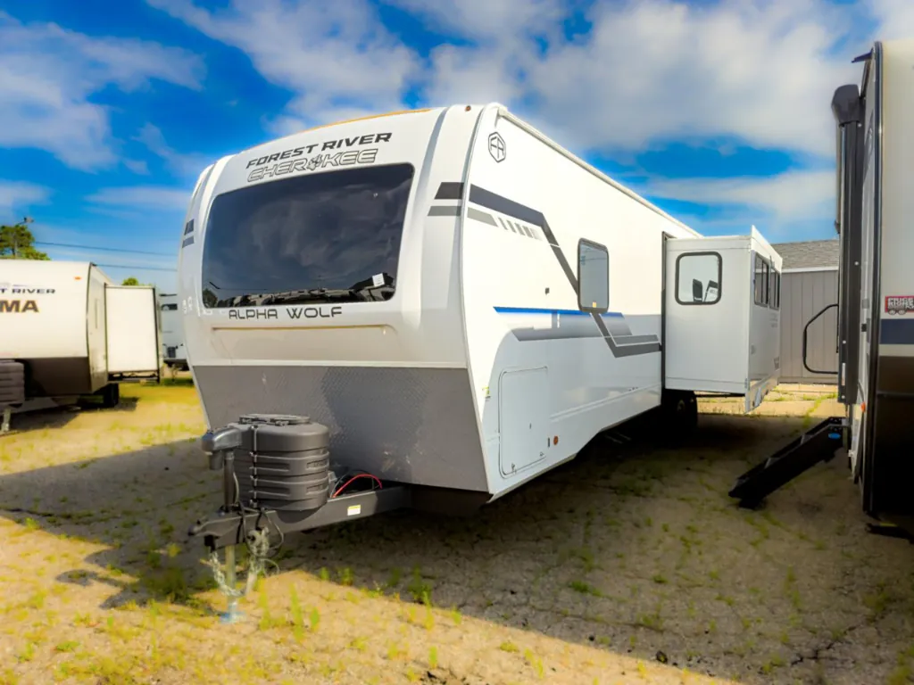 2026 Forest River Cherokee Alpha Wolf 29DCB, Photos photo 6