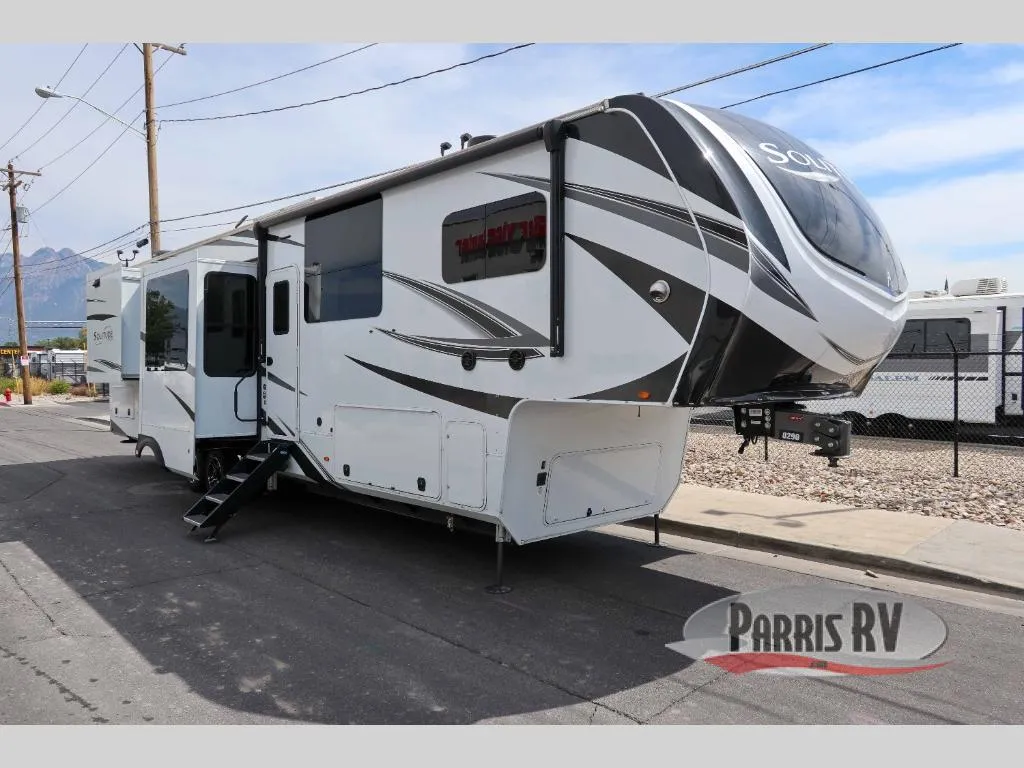 2023 Grand Design Solitude 390RK - Photo 2