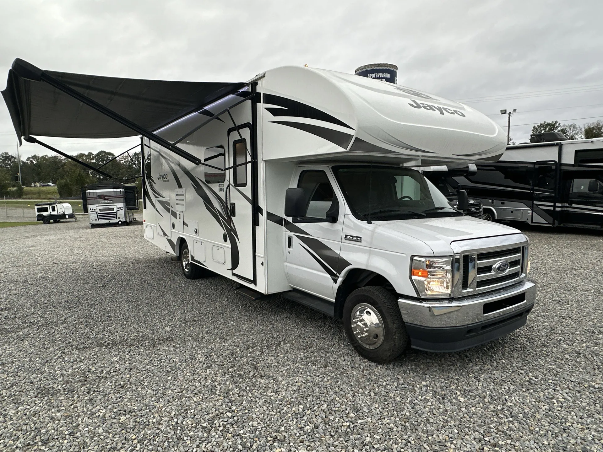 2023 Jayco Redhawk 26M - Photo 2