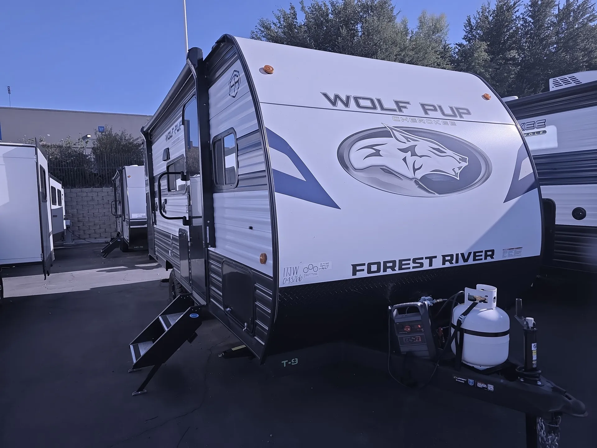 2027 Forest River Cherokee Wolf Pup 17JW