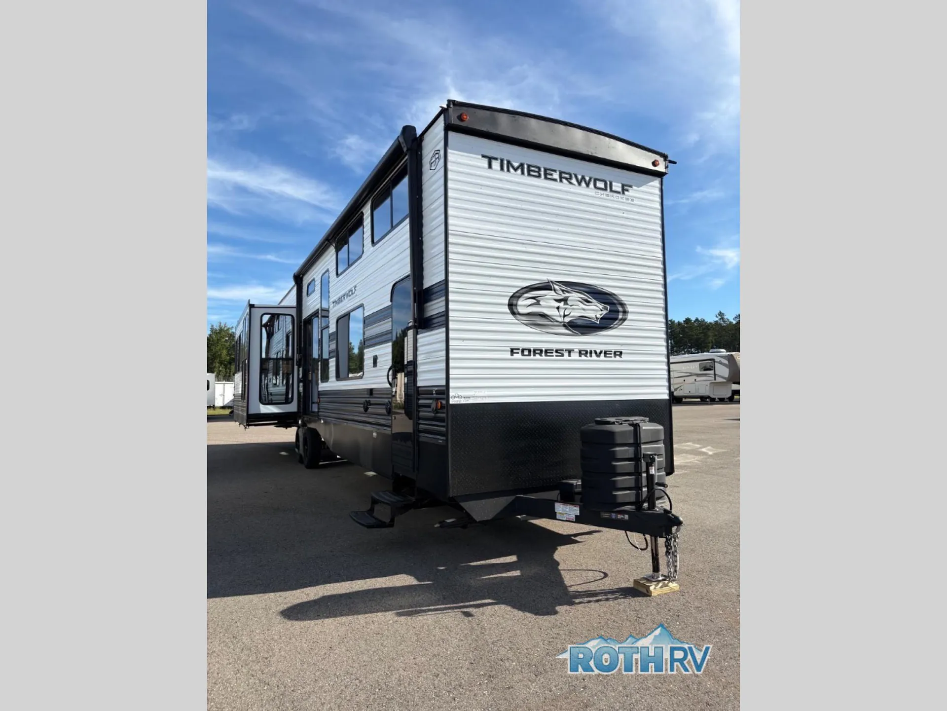 2027 Forest River Cherokee Timberwolf 39JM dealer photo 1 from Roth RV